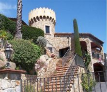 Дом в стиле замка в Кабрера де Мар