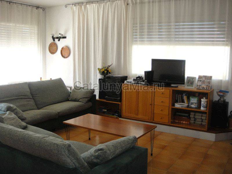 Продается дом в Сагаро с 6 спальными комнатами - Коста Брава - предложение №727 - Catalunyamia.ru