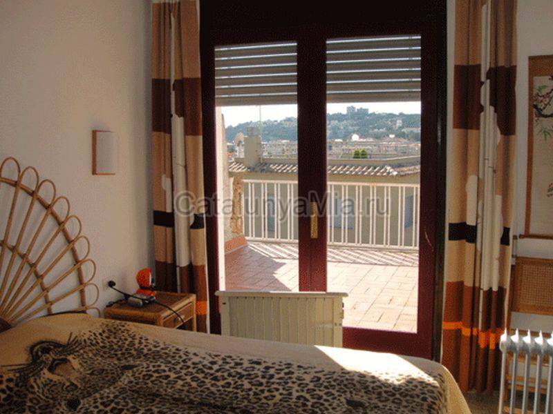 Продается дом в Сагаро с 6 спальными комнатами - Коста Брава - предложение №727 - Catalunyamia.ru