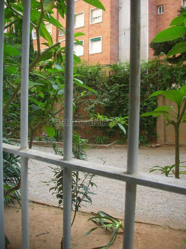 Полностью отремонтированная квартира в районе Сант Андреу - Барселона - предложение №745 - Catalunyamia.ru