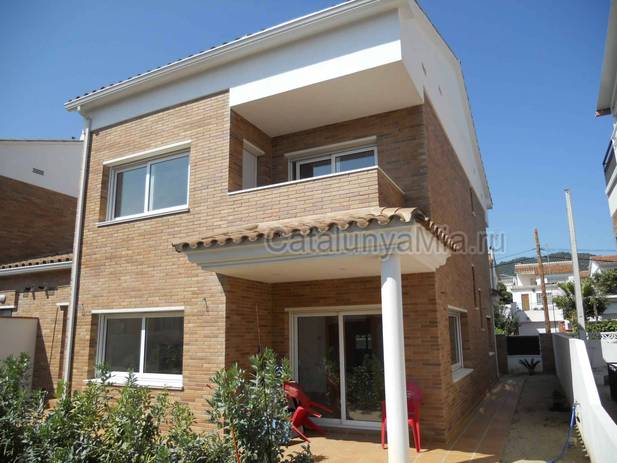 Продается новый дом в городе Премиа де Мар