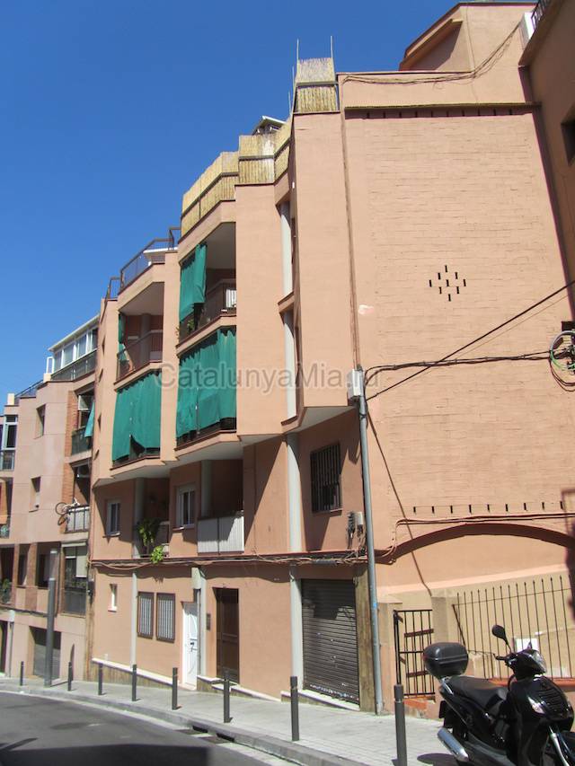 дешевая квартира в Барселоне - предложение №861 - Catalunyamia.ru