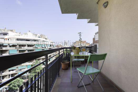 Квартира с туристической лицензией на 7 человек в 200 метрах от Саграда Фамилия - Барселона - предложение №865 - Catalunyamia.ru