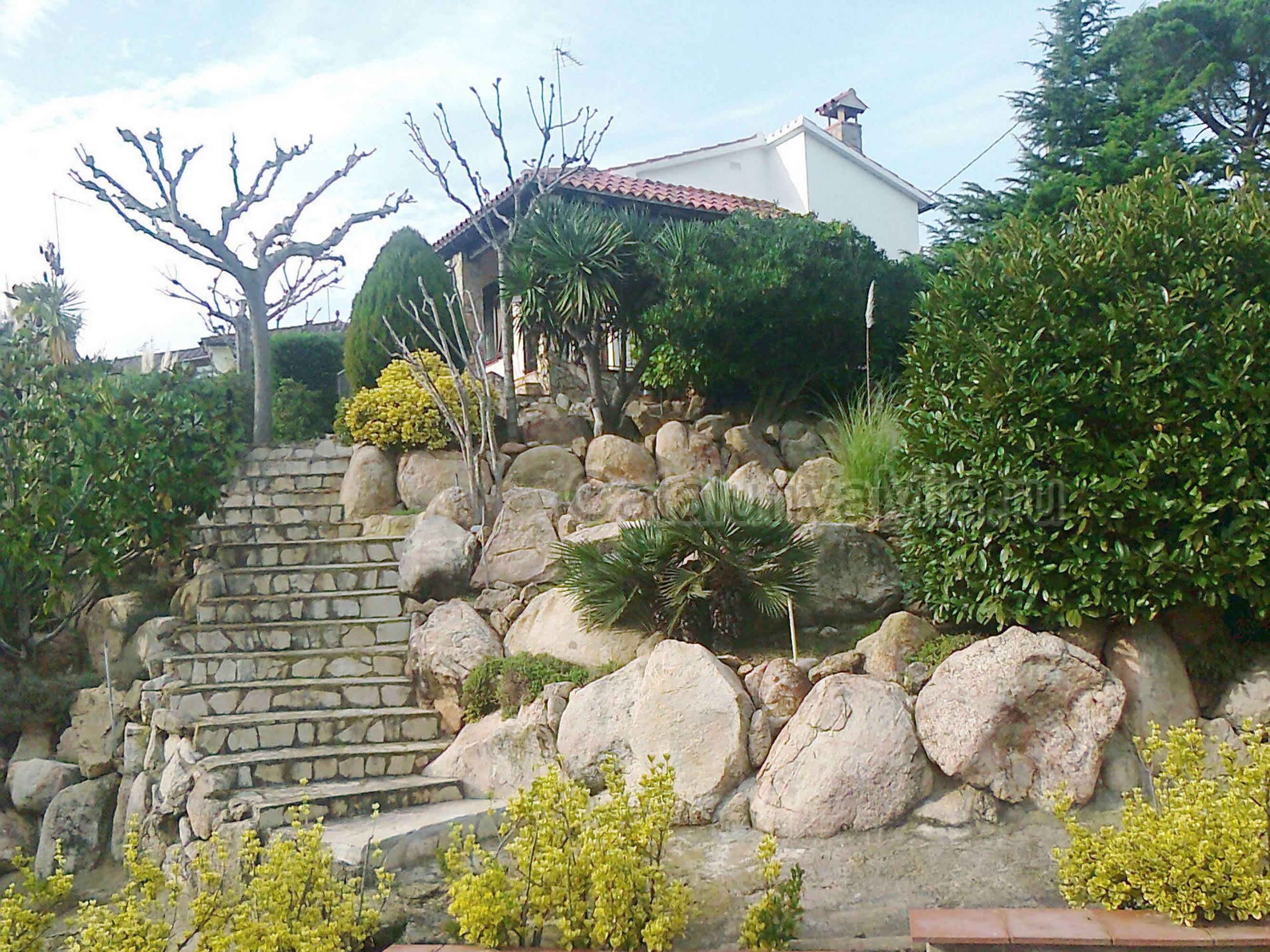 дом в Калдес де Малавелья с панорамным видом на горы - предложение №949 - Catalunyamia.ru
